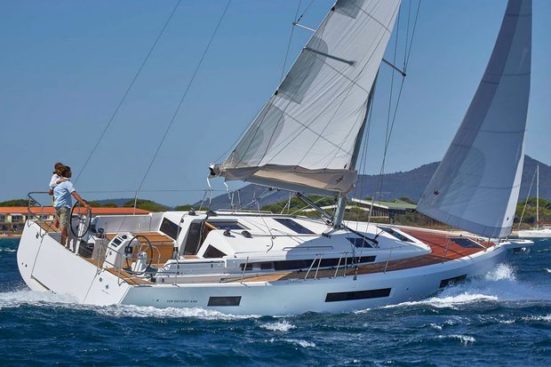 sailboat charter croatia